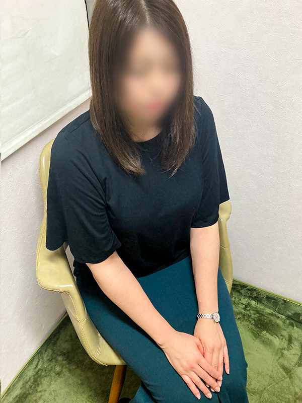 本厚木人妻デリヘル【熟女の風俗最終章 本厚木店】新着　れおん