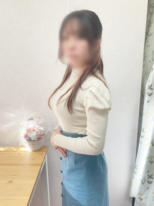 本厚木人妻デリヘル【熟女の風俗最終章 本厚木店】リップ　なお