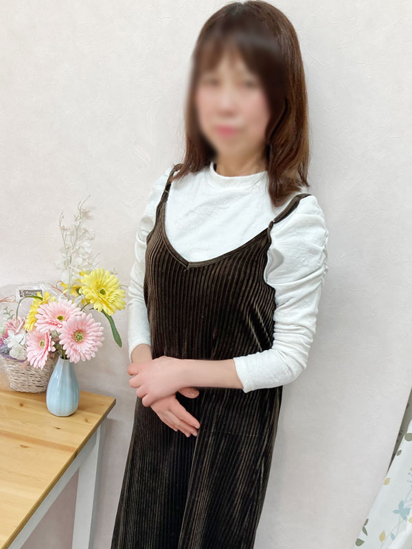 本厚木人妻デリヘル【熟女の風俗最終章 本厚木店】接客　ふたば