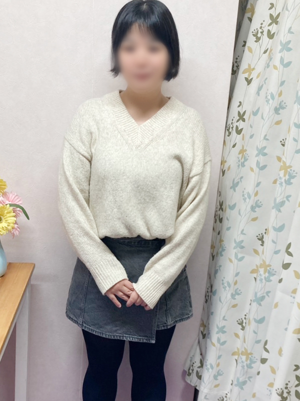 平塚人妻デリヘル【熟女の風俗最終章 平塚店】ﾄﾞﾚｲﾝｷｯｽ　まりか